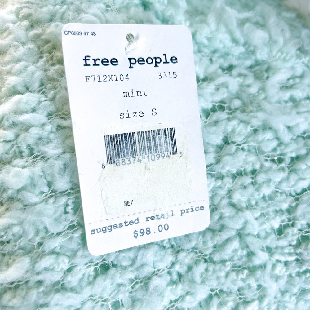 Free People Mint Green Chunky Textured Popcorn Knit Sweater Small NWT - Picture 15 of 17